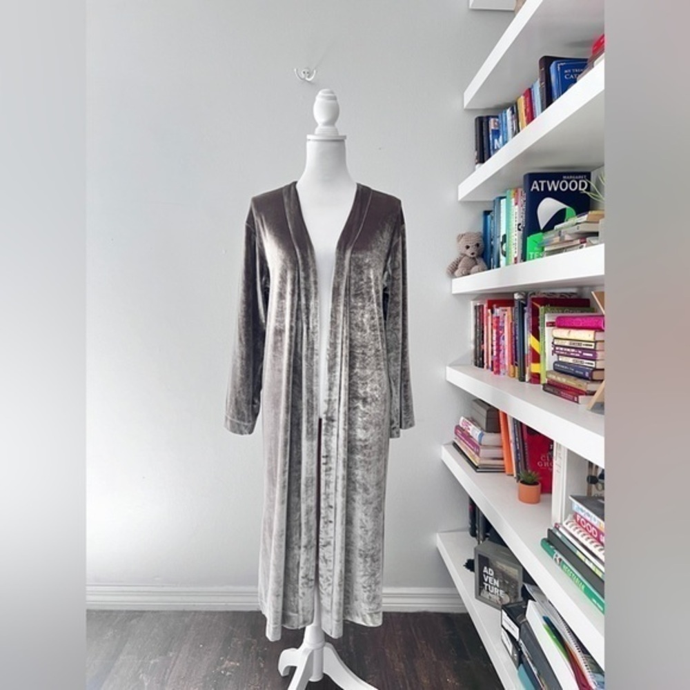 Chaser grey velvety duster size small